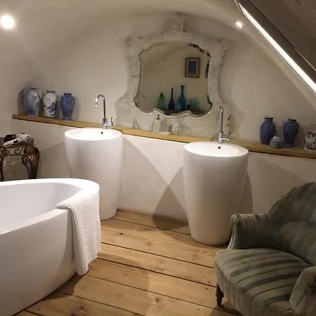 Maison d'hôtes à Angouire Moustiers-Sainte-Marie