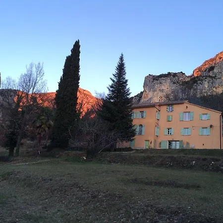 Maison d'hôtes à Angouire Moustiers-Sainte-Marie